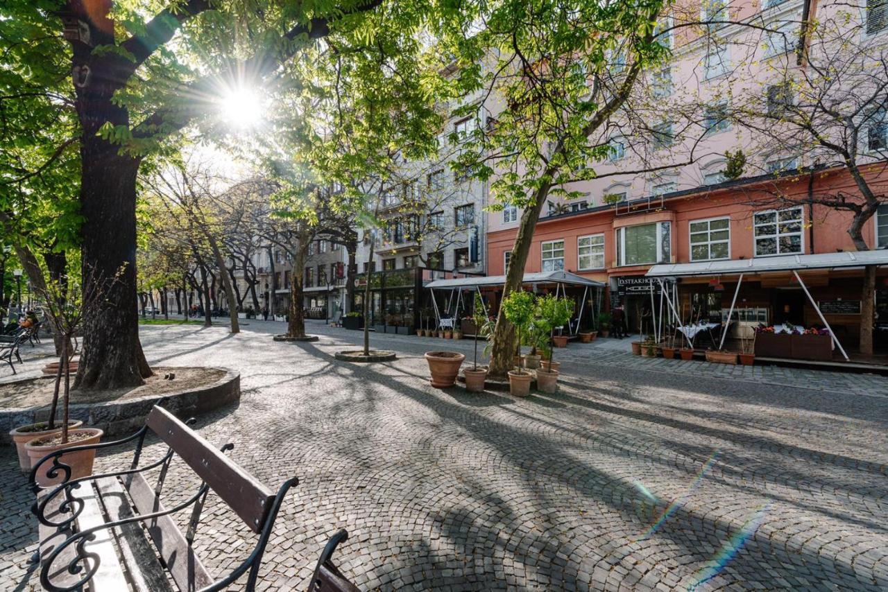 Petra Inn Apartments In Historical Palace 브라티슬라바 외부 사진