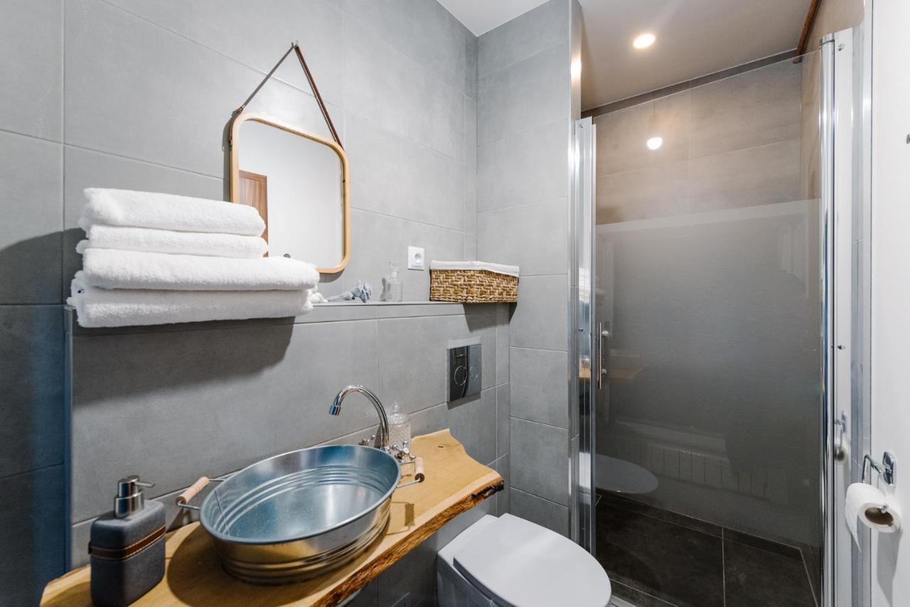 Petra Inn Apartments In Historical Palace 브라티슬라바 외부 사진